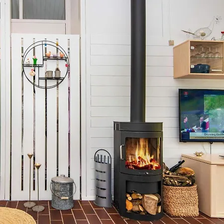 4 Person In Aabenraa-by Traum *